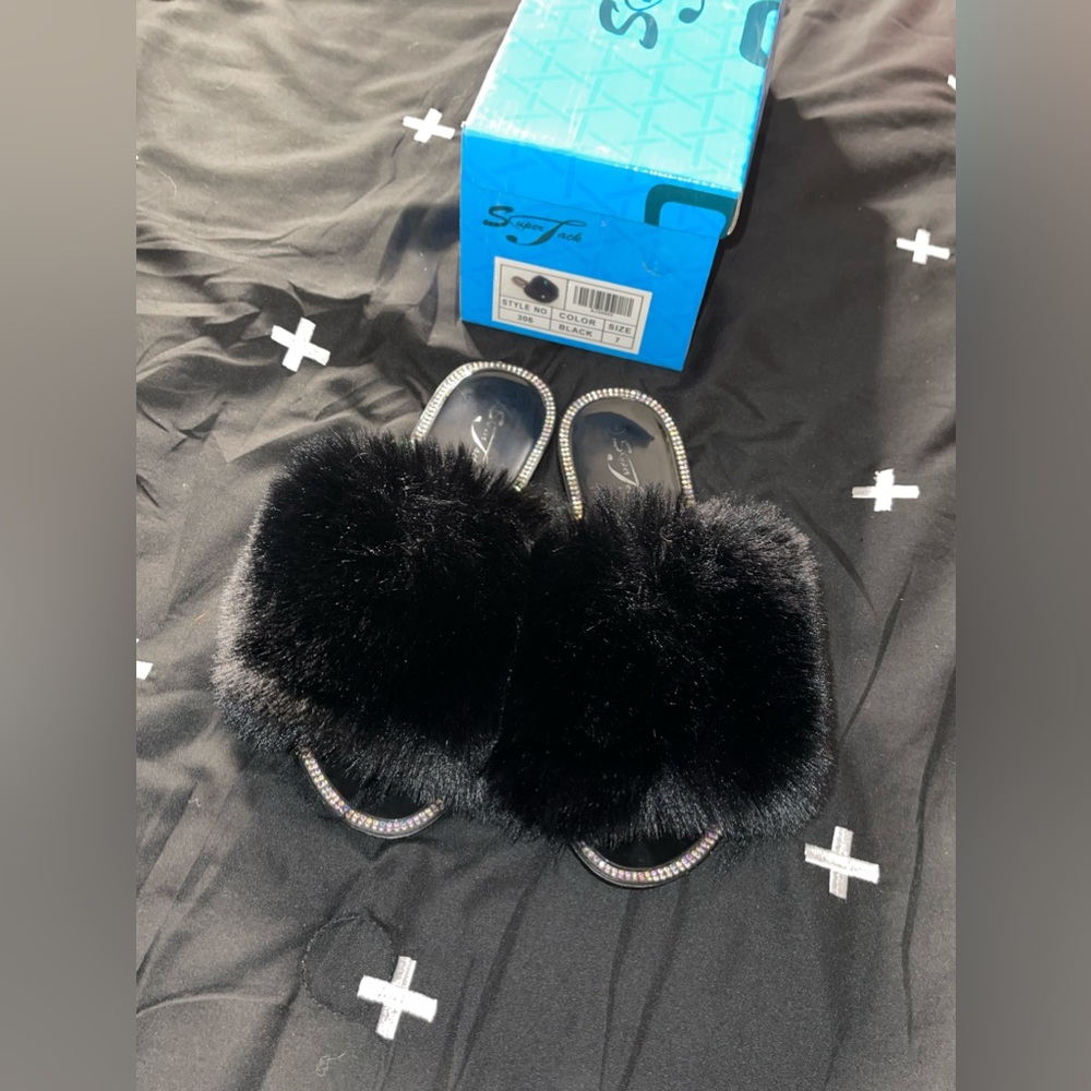 Diamond Fur Slides